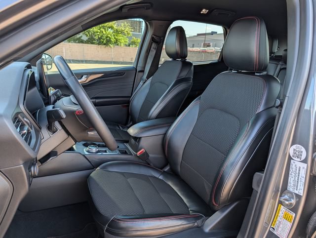 Used 2023 Ford Escape ST-Line w/ Equipment Group 301A FWD image 22