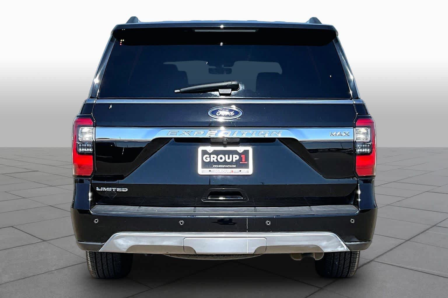 Used 2019 Ford Expedition Max Limited w/ Driver Assistance Package AWD/4WD image 3