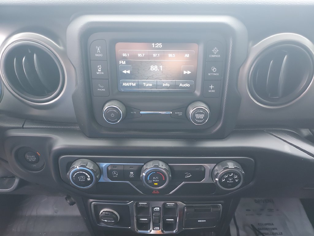 Used 2019 Jeep Wrangler Unlimited Sport S AWD/4WD image 21