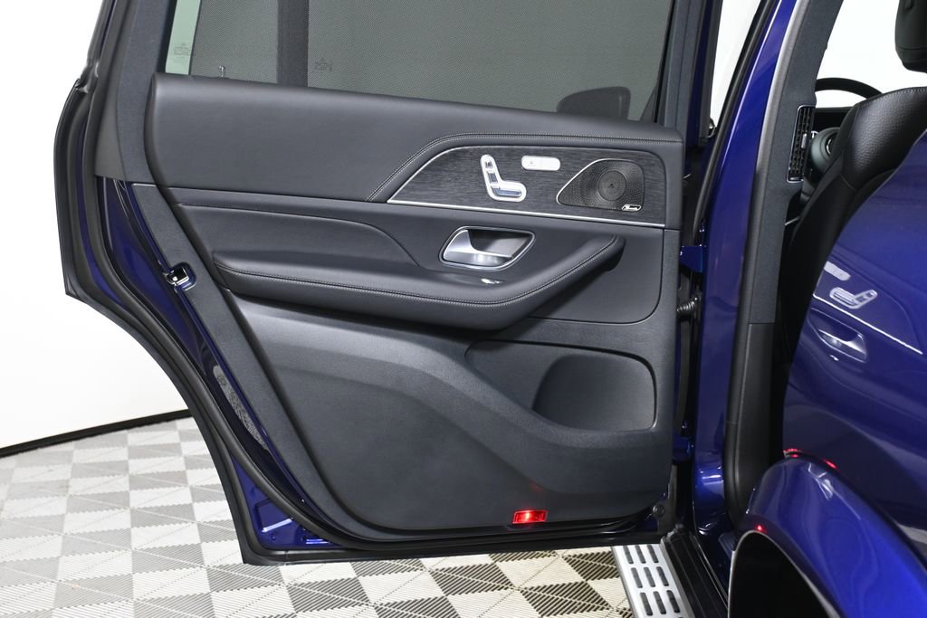 New 2026 Mercedes-Benz GLS 580 4MATIC image 26