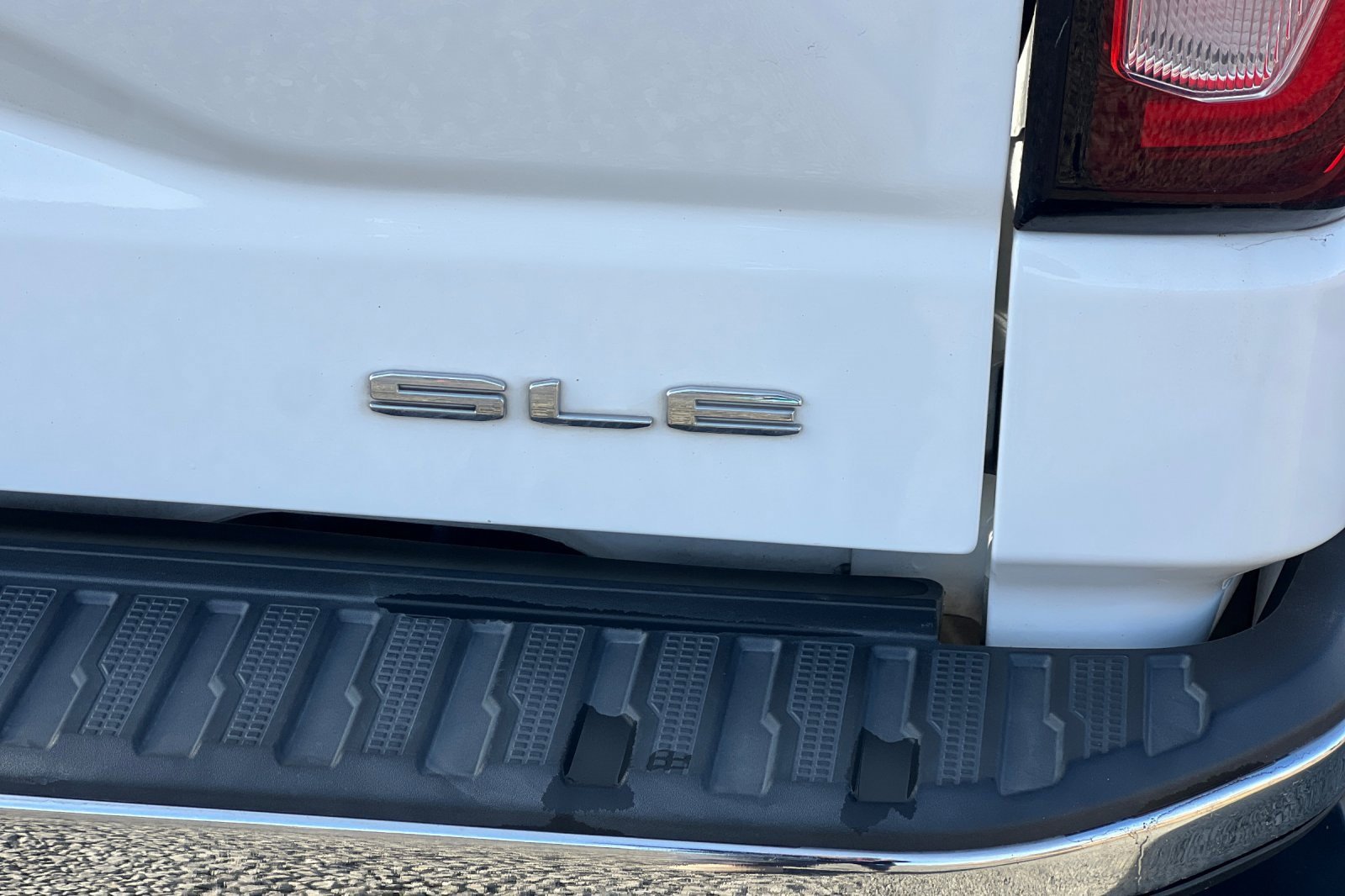 Used 2020 GMC Sierra 1500 SLE w/ SLE Value Package image 46