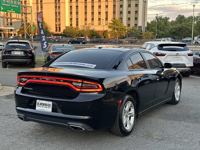 Used 2020 Dodge Charger SXT RWD image 3