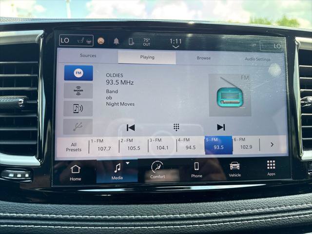 Certified 2023 Chrysler Pacifica Touring-L w/ S Appearance Package AWD/4WD image 26