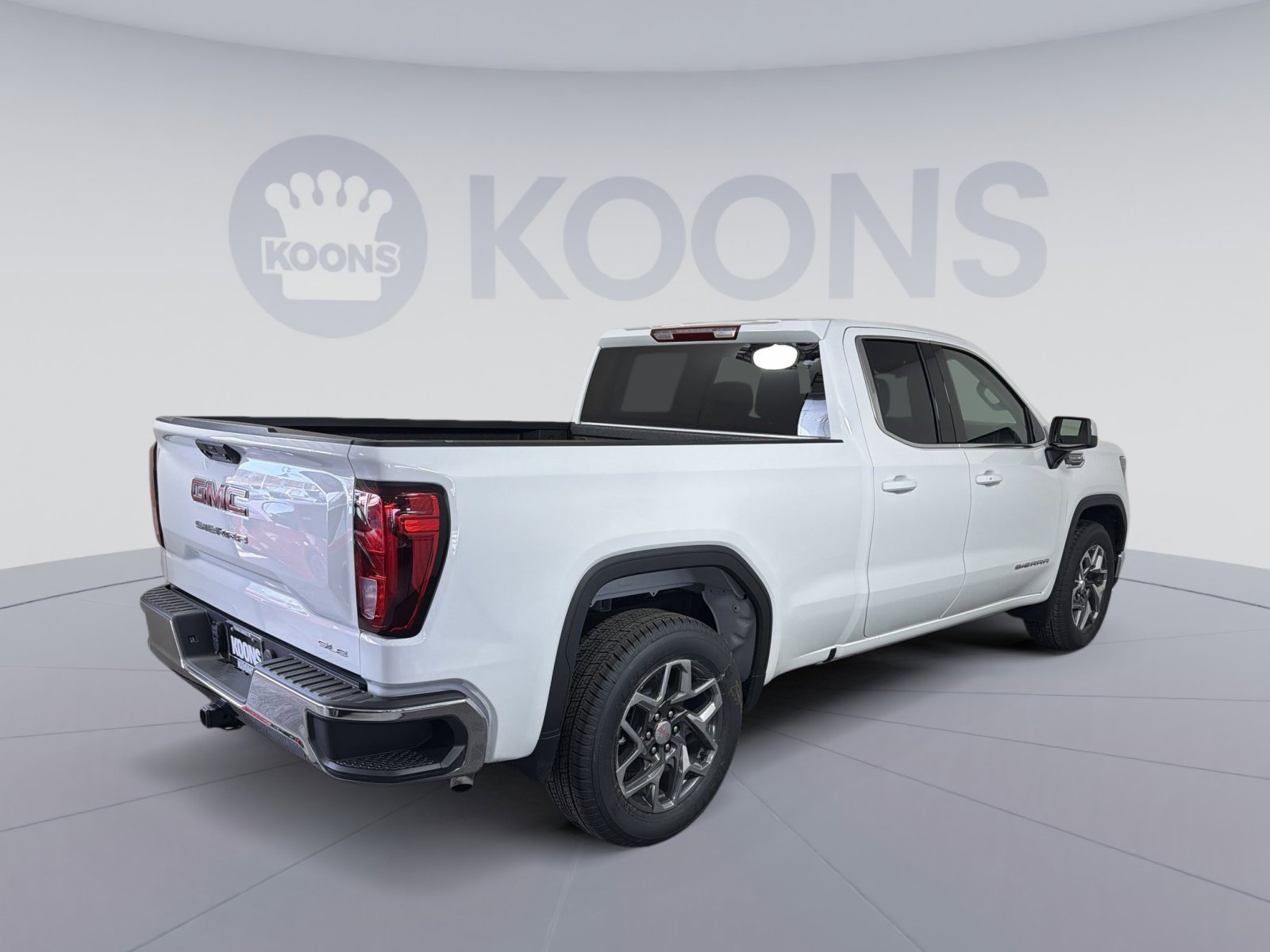 New 2026 GMC Sierra 1500 SLE image 7