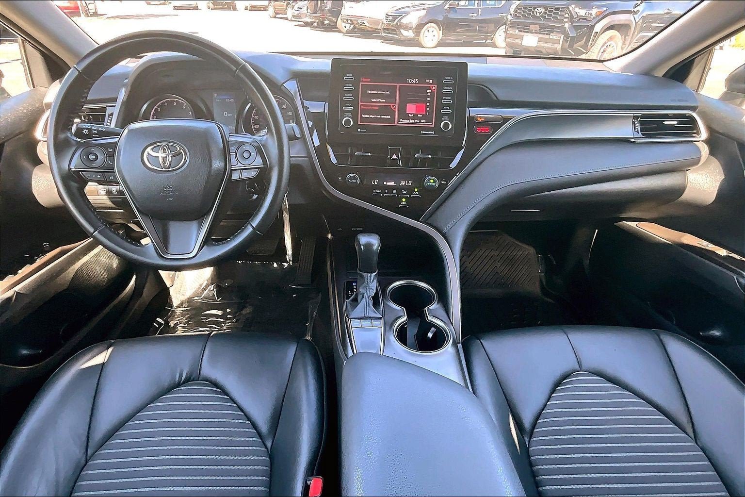 Used 2023 Toyota Camry SE FWD image 14