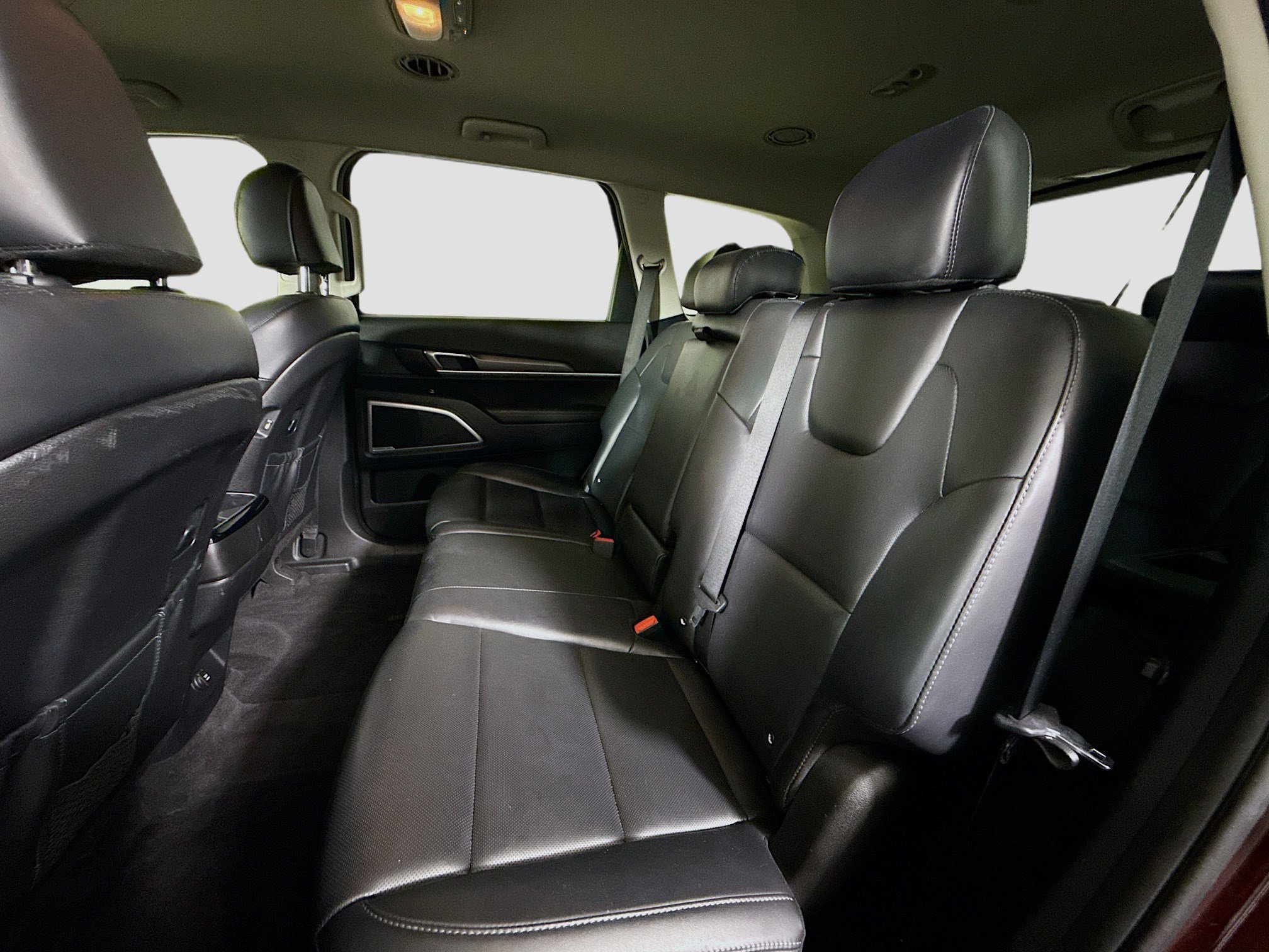 Used 2020 Kia Telluride LX image 25