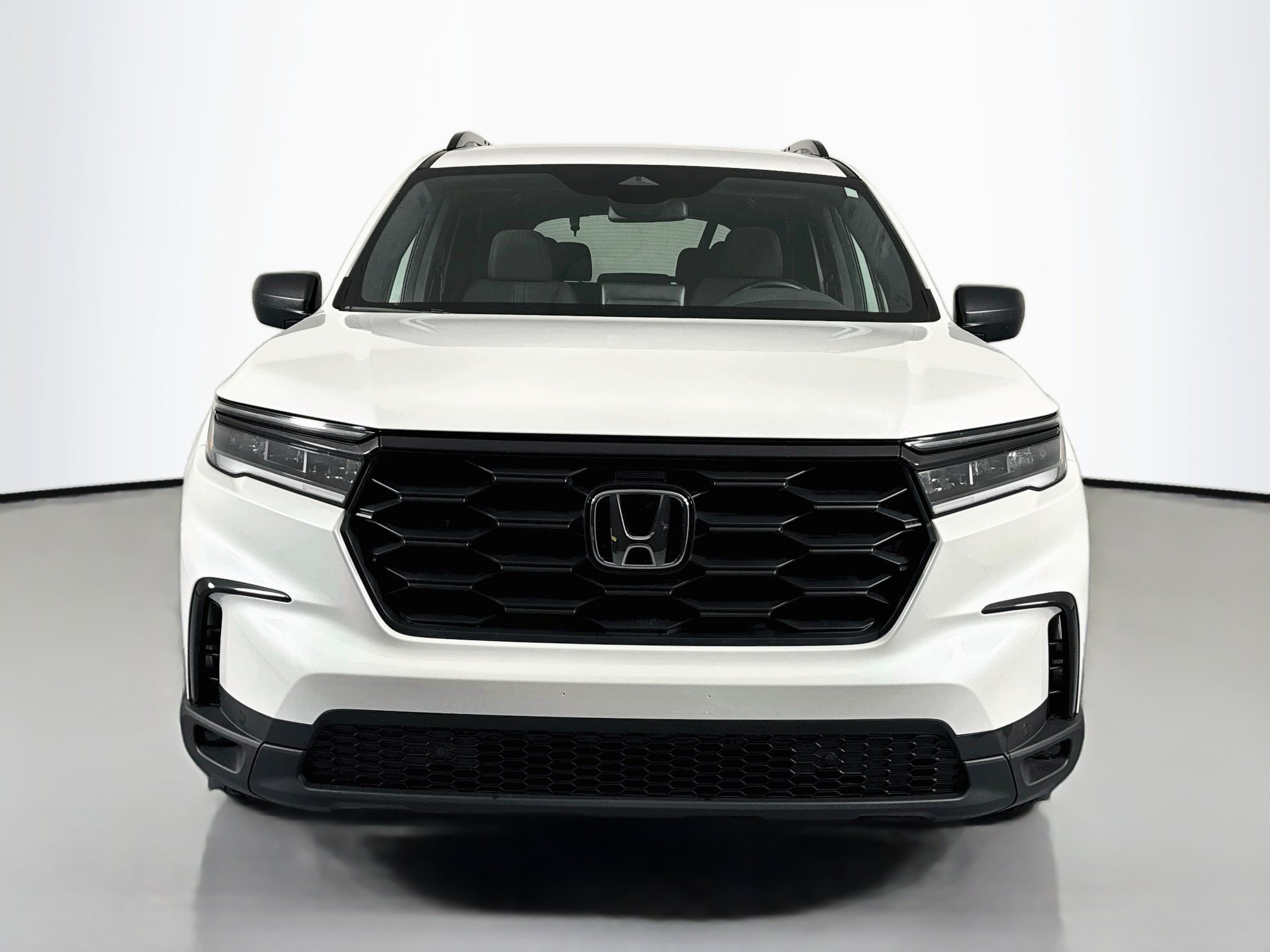 Certified 2023 Honda Pilot Sport image 2
