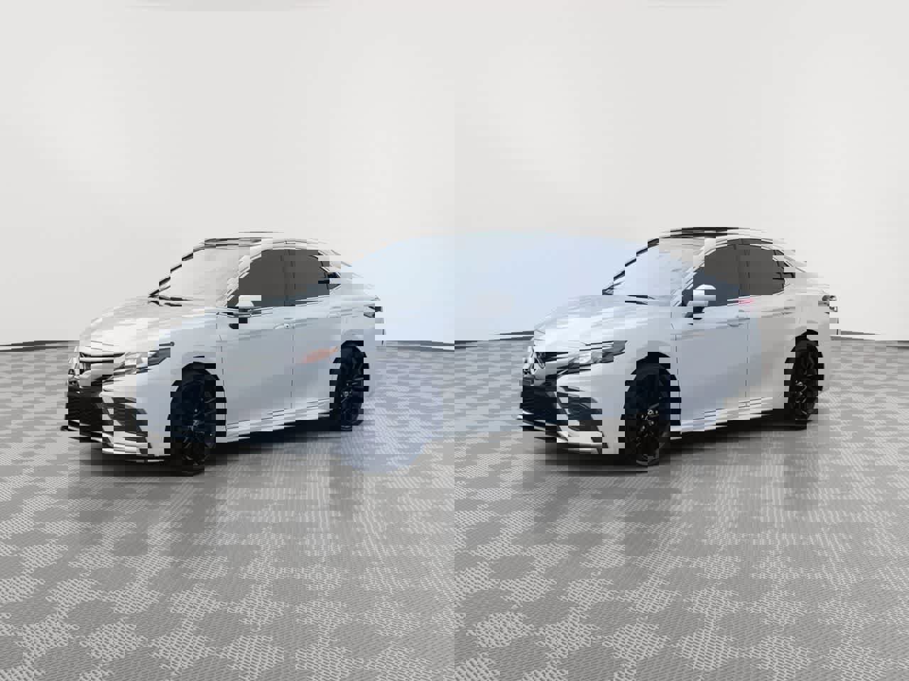 Used 2021 Toyota Camry XSE image 4