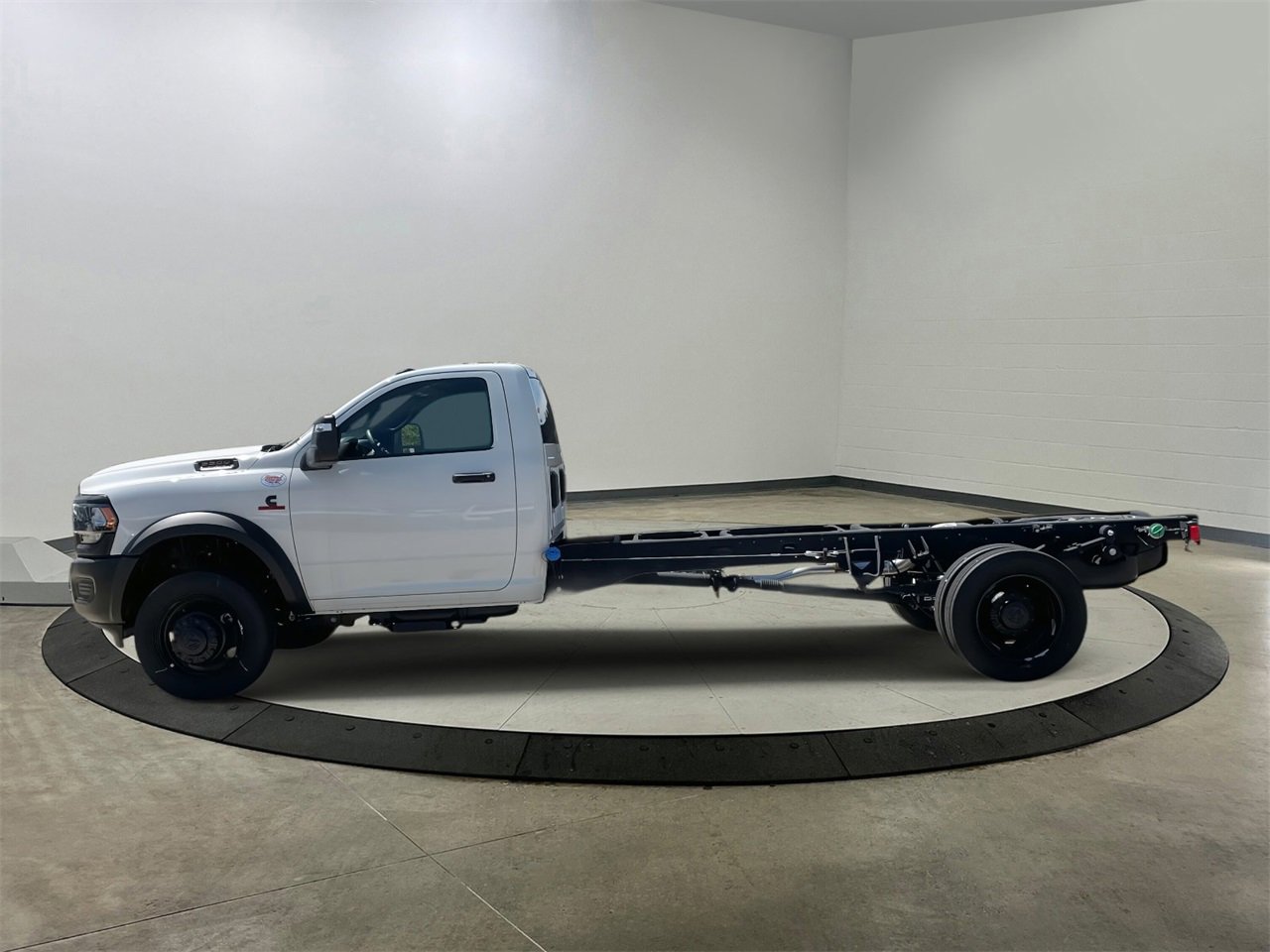 New 2024 RAM 5500 Tradesman image 4