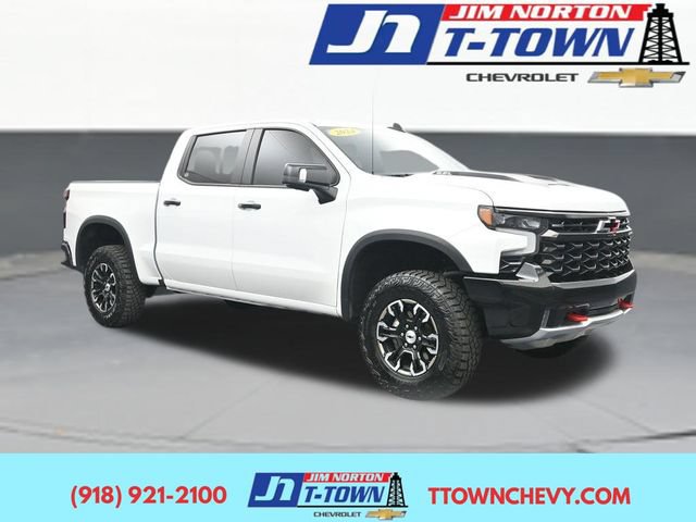 Used 2024 Chevrolet Silverado 1500 ZR2 w/ Technology Package AWD/4WD image 1