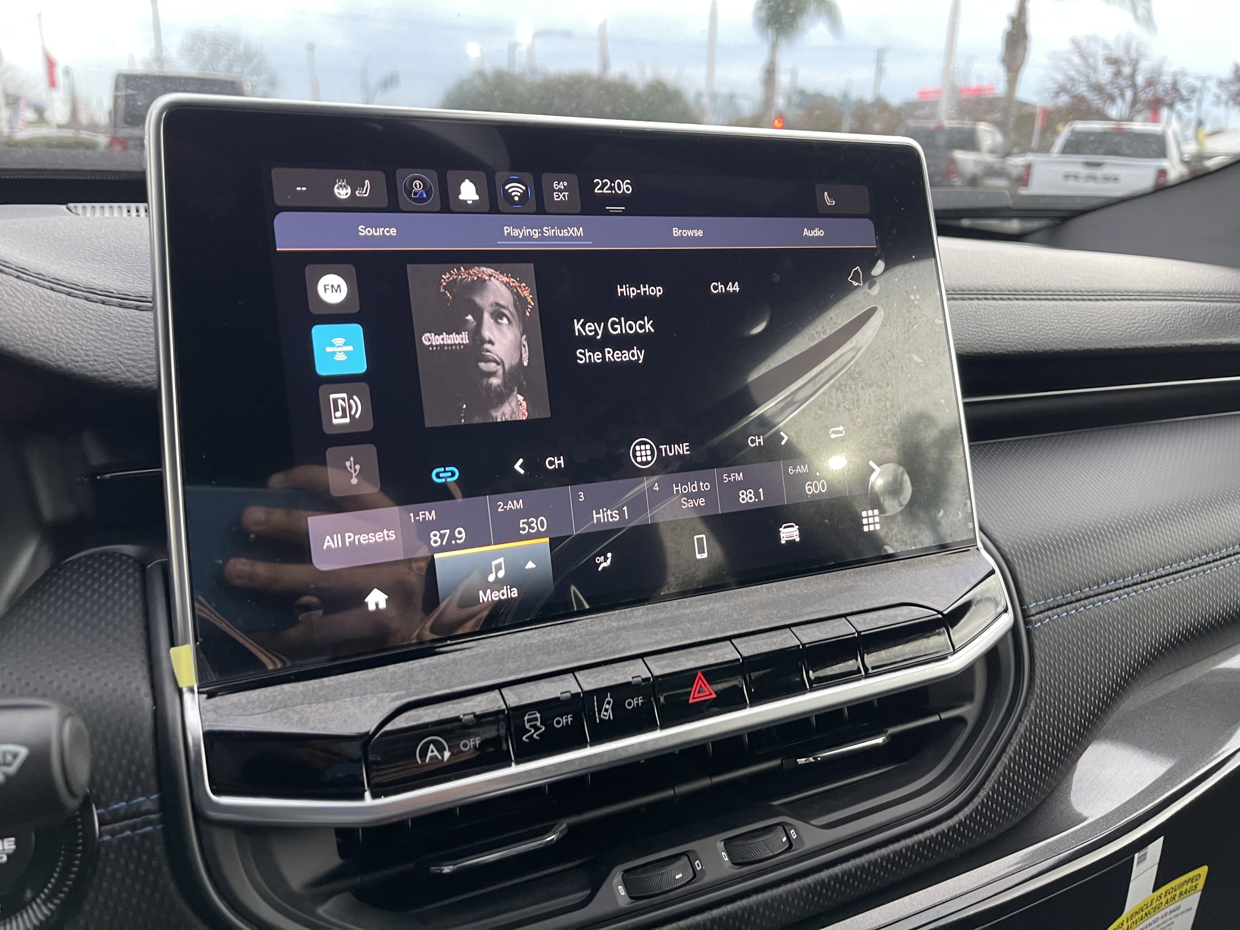 New 2026 Jeep Compass Latitude image 29