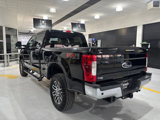 Used 2017 Ford F250 Lariat w/ Lariat Ultimate Package AWD/4WD image 4