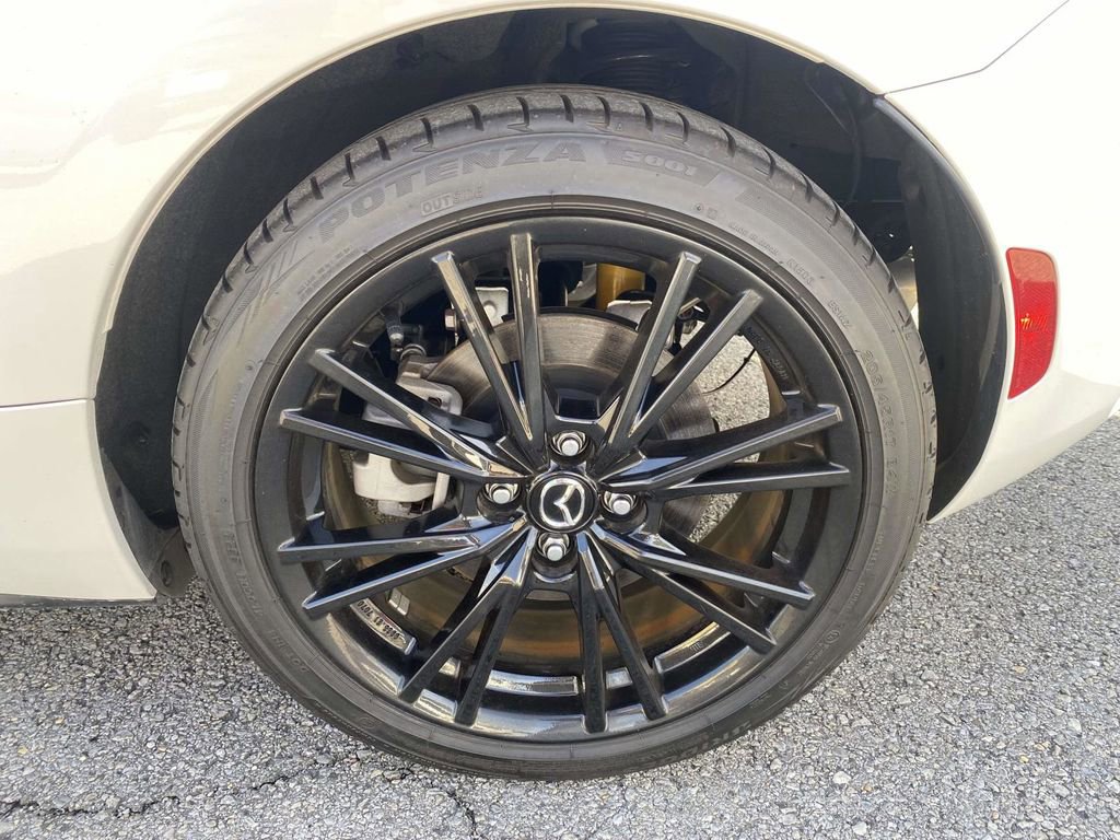 Used 2024 MAZDA MX-5 Miata Club image 7