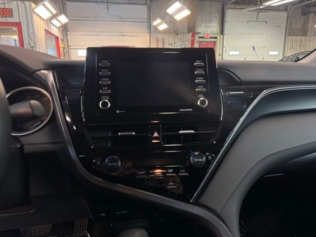 Used 2023 Toyota Camry LE image 10