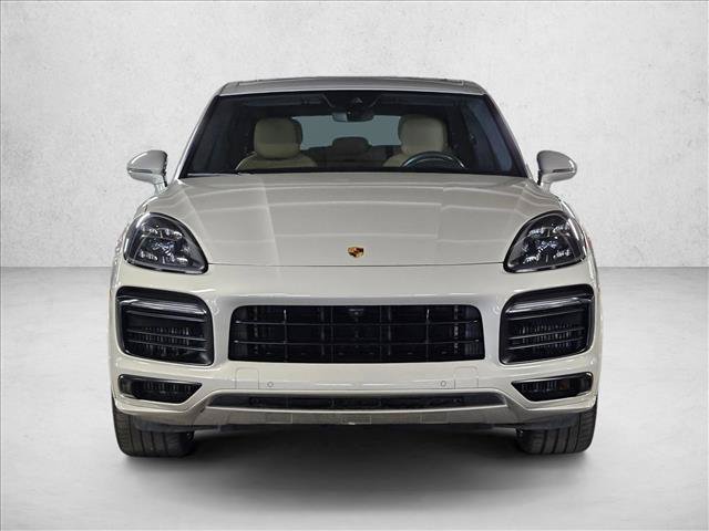 Used 2022 Porsche Cayenne GTS AWD/4WD image 2