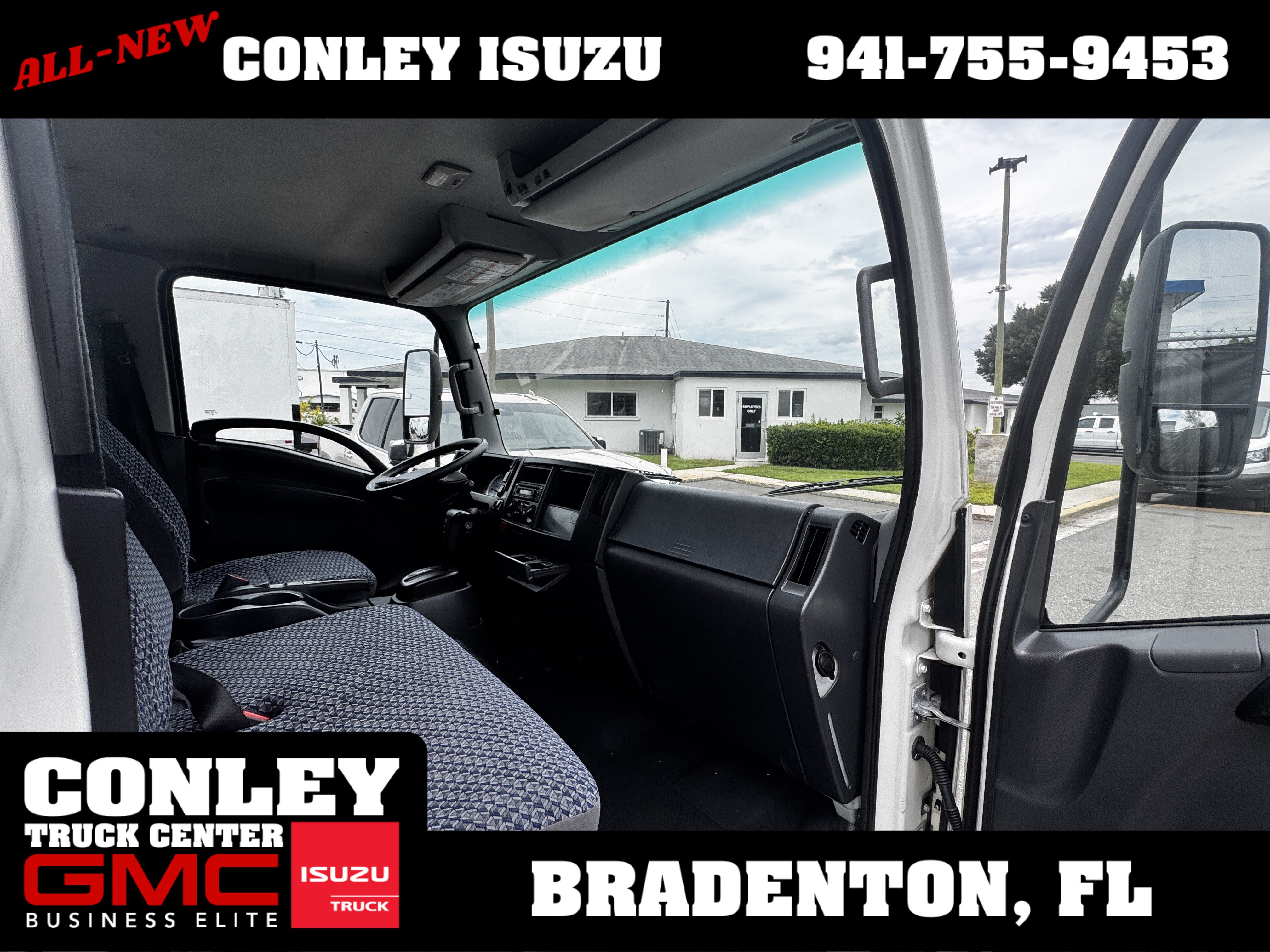 Used 2023 Isuzu NPR RWD image 12