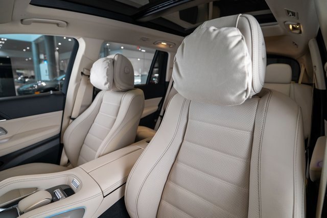 New 2026 Mercedes-Benz GLS 450 4MATIC image 12