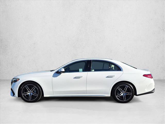 Used 2025 Mercedes-Benz E 350 4MATIC Sedan image 9
