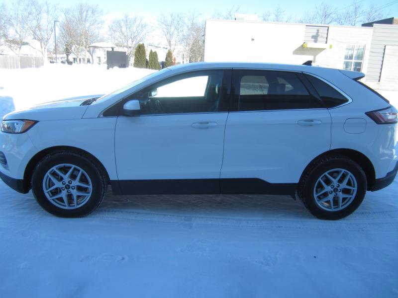 Used 2023 Ford Edge SEL w/ Convenience Package image 5