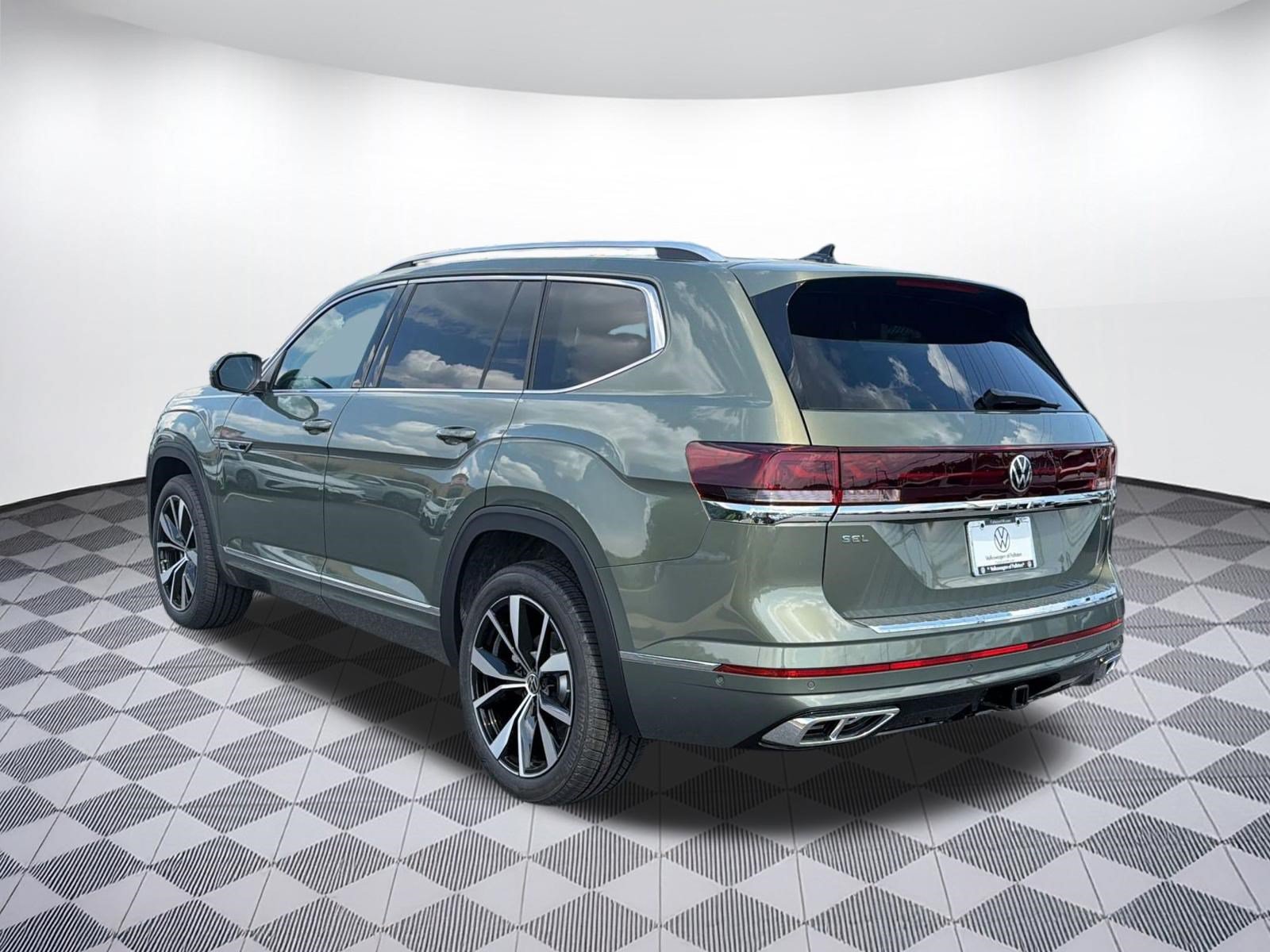 New 2026 Volkswagen Atlas SEL Premium R-Line AWD/4WD image 3