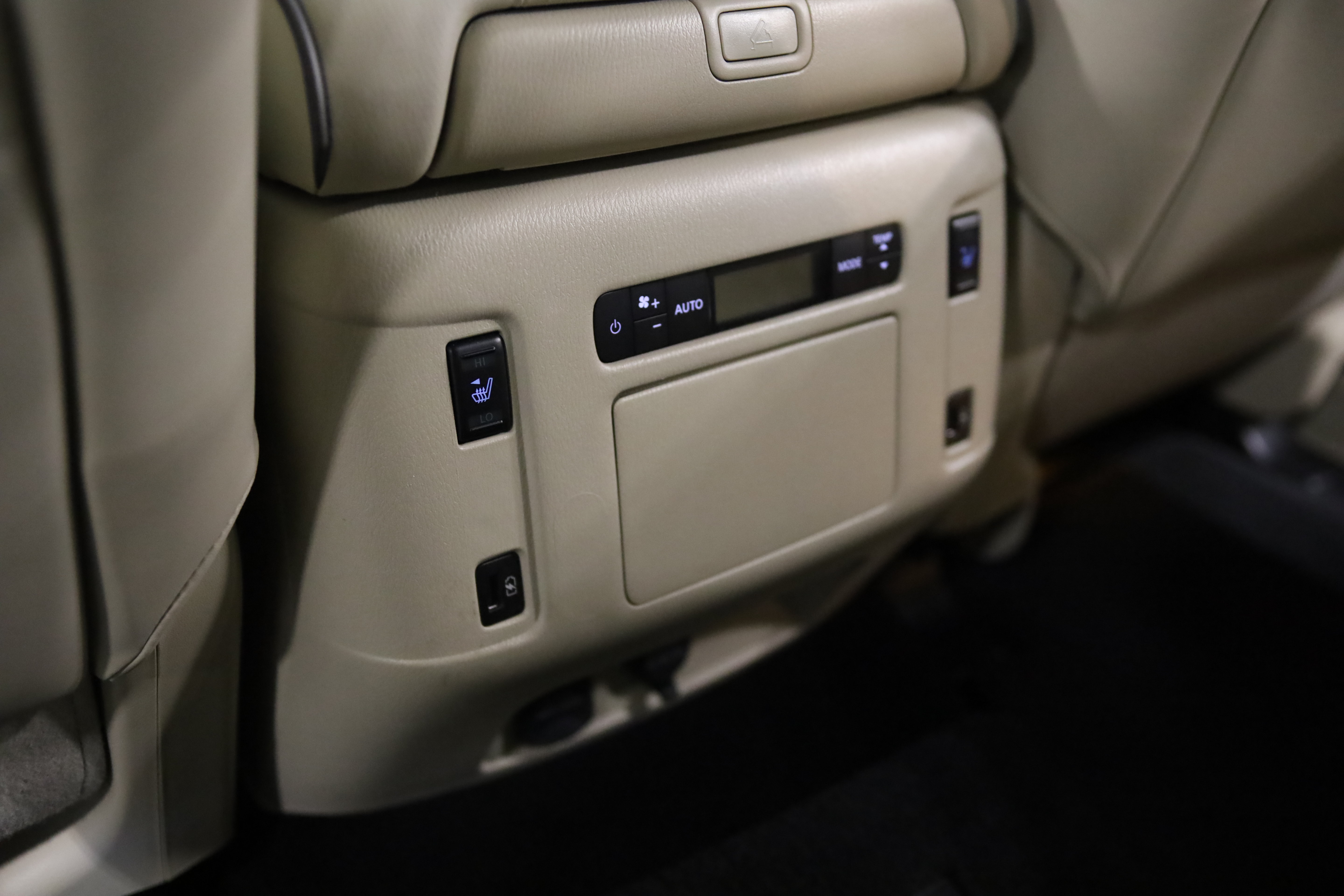 Used 2024 INFINITI QX80 Sensory w/ Cargo Package AWD/4WD image 41
