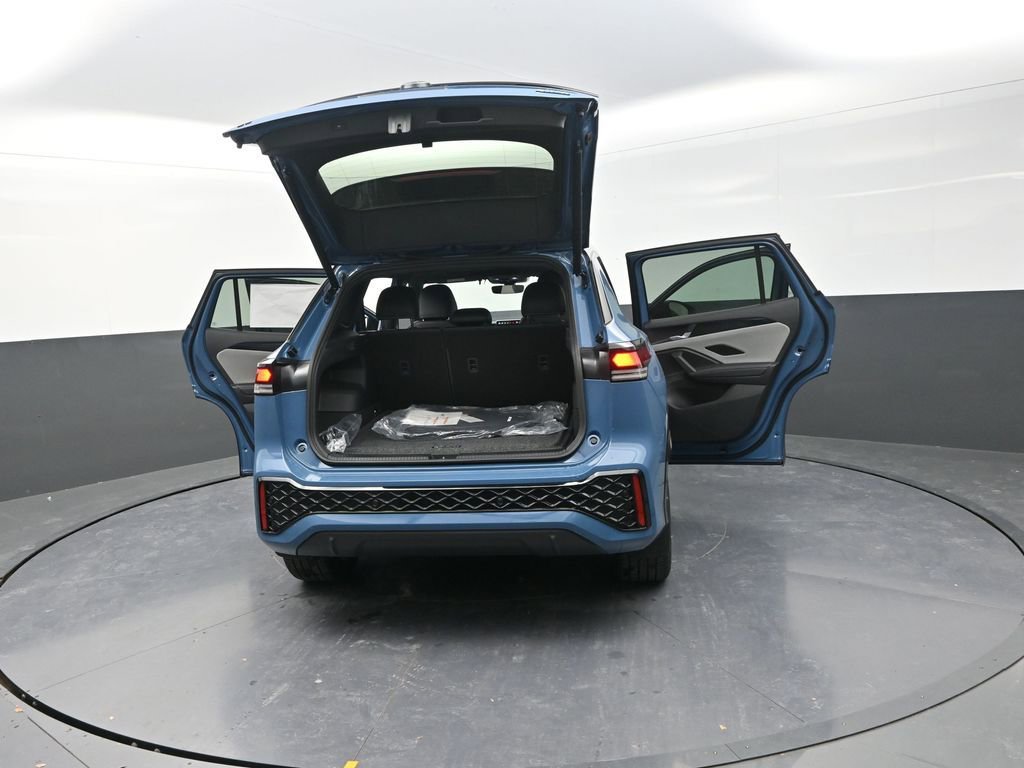 New 2026 Volkswagen Tiguan SE R-Line image 33