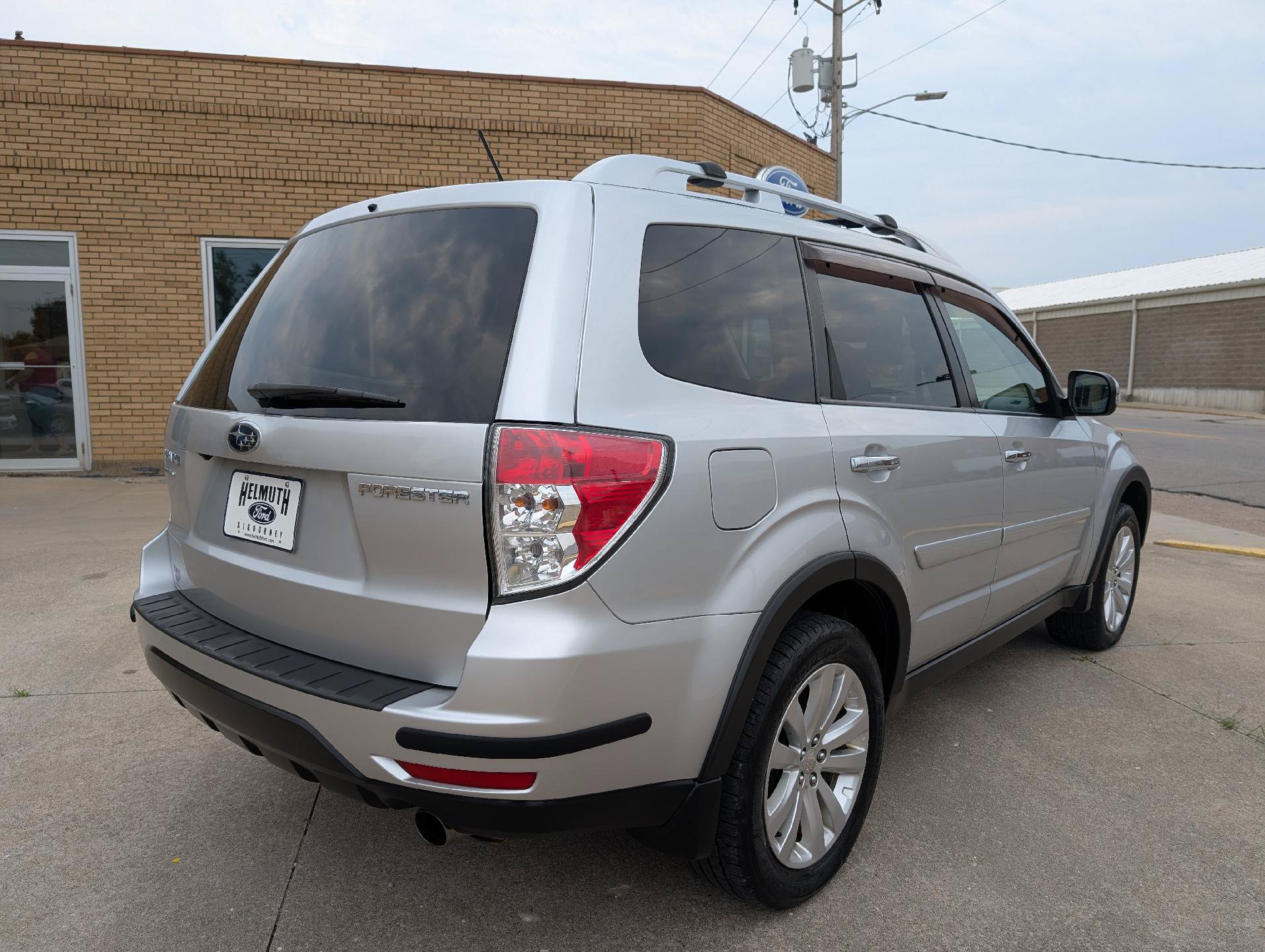 Used 2011 Subaru Forester 2.5X Touring w/ Rugged Pkg 1F AWD/4WD image 6