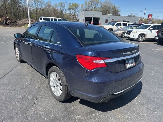 Used 2013 Chrysler 200 Limited FWD image 7
