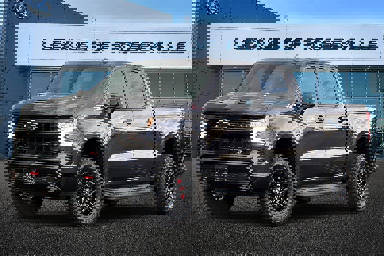 Used 2024 Chevrolet Silverado 1500 LT Trail Boss w/ Convenience Package II video 1