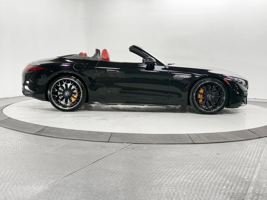 Used 2022 Mercedes-Benz SL 63 AMG 4MATIC image 38