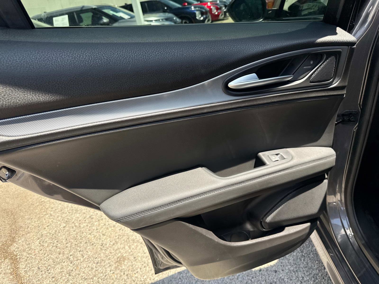 Used 2024 Alfa Romeo Stelvio Ti image 11