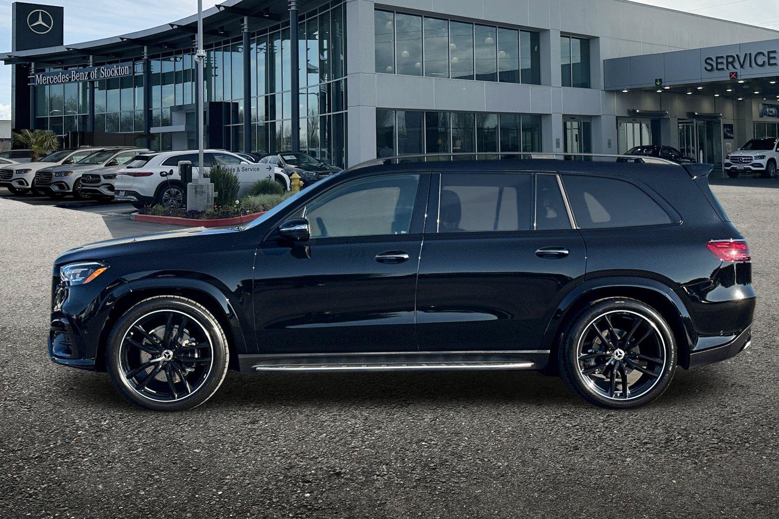 Certified 2025 Mercedes-Benz GLS 580 4MATIC image 7