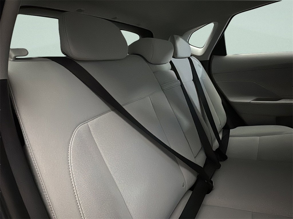 Certified 2025 Hyundai Kona SE image 13