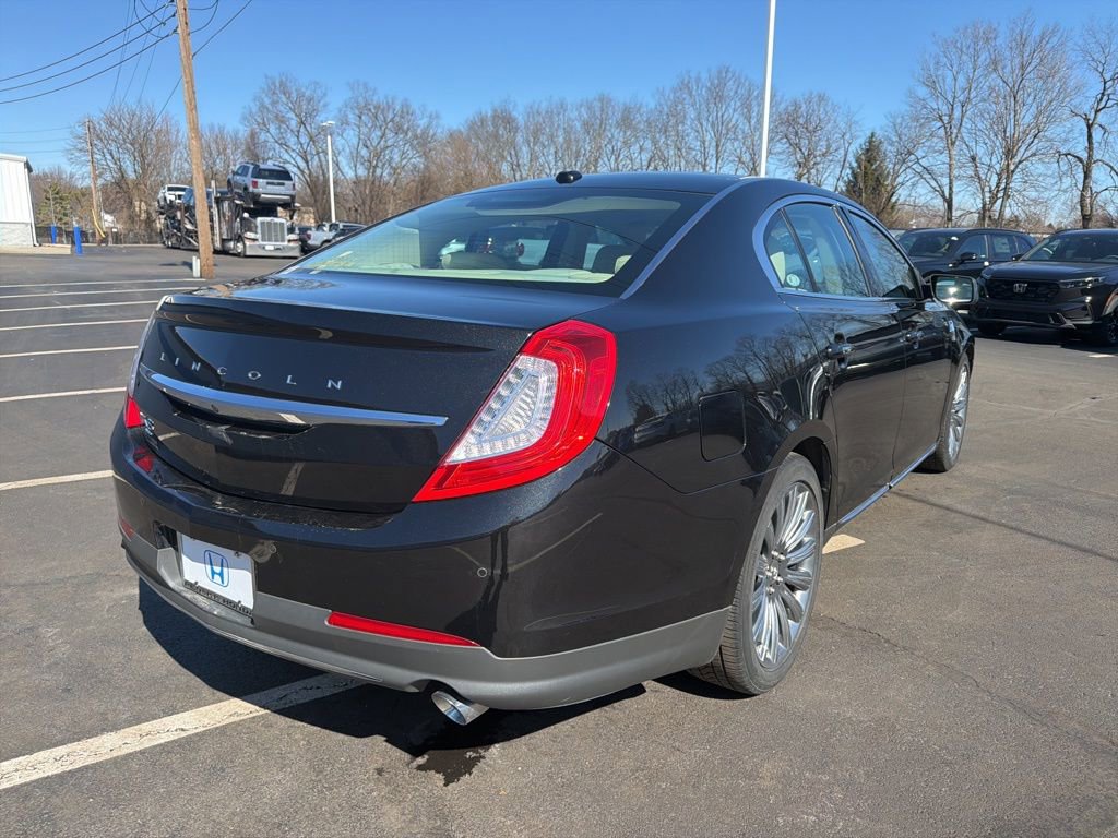 Used 2015 Lincoln MKS AWD w/ Equipment Group 101A image 5