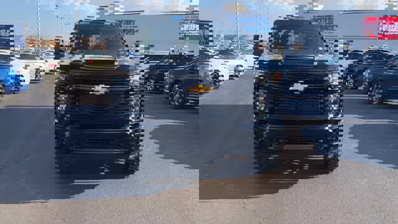 Used 2024 Chevrolet Silverado 2500 Custom w/ Custom Convenience Package image 6