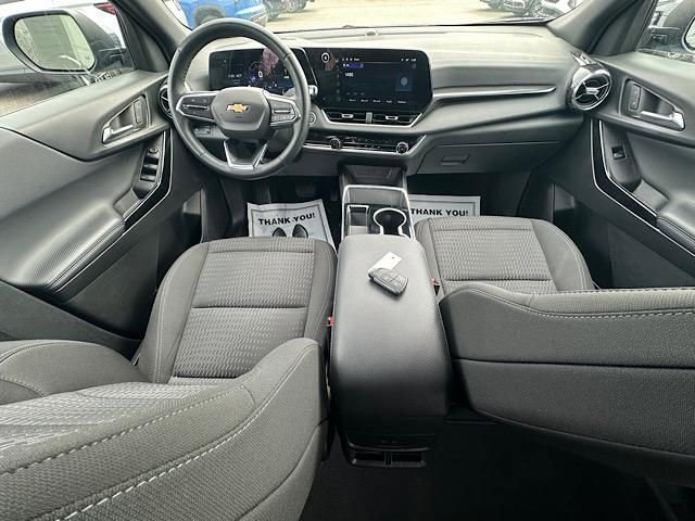 Used 2025 Chevrolet Equinox LT image 18