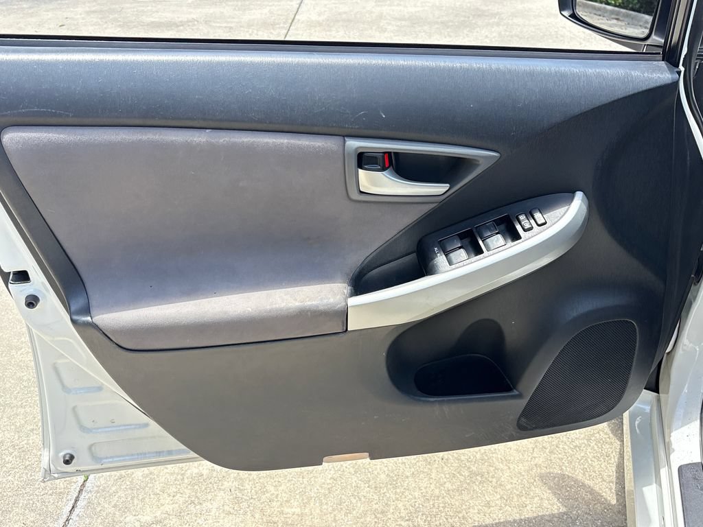 Used 2014 Toyota Prius Two FWD image 16
