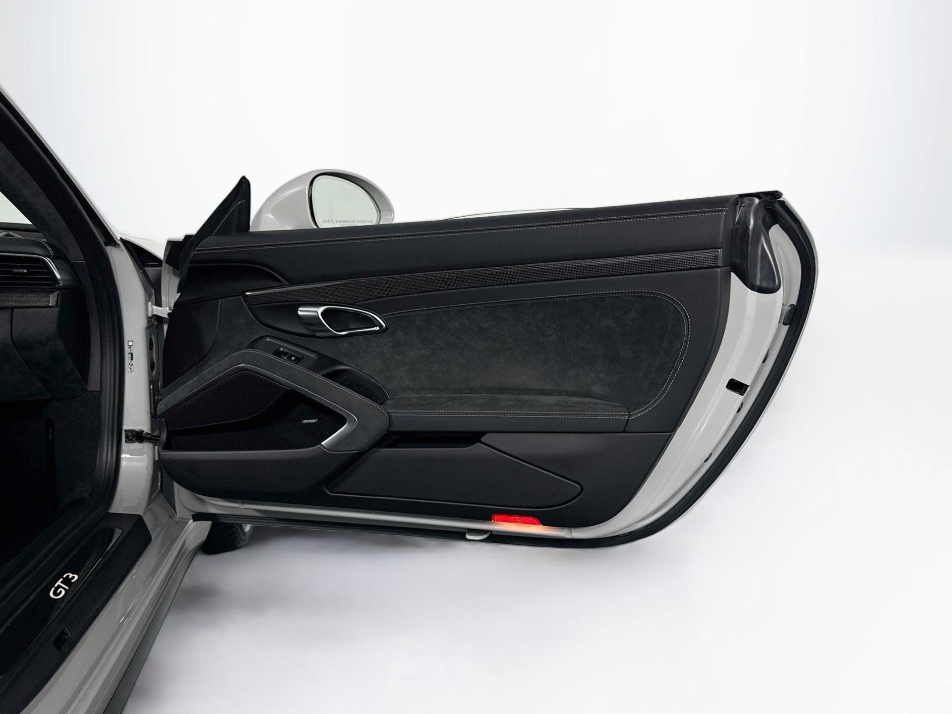 Used 2018 Porsche 911 GT3 RWD image 67