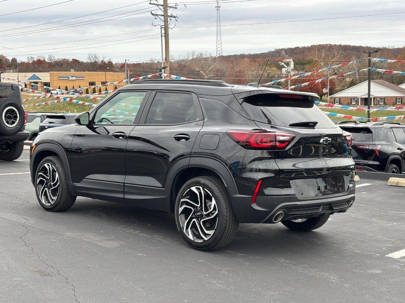 Used 2025 Chevrolet TrailBlazer RS w/ Convenience Package image 6