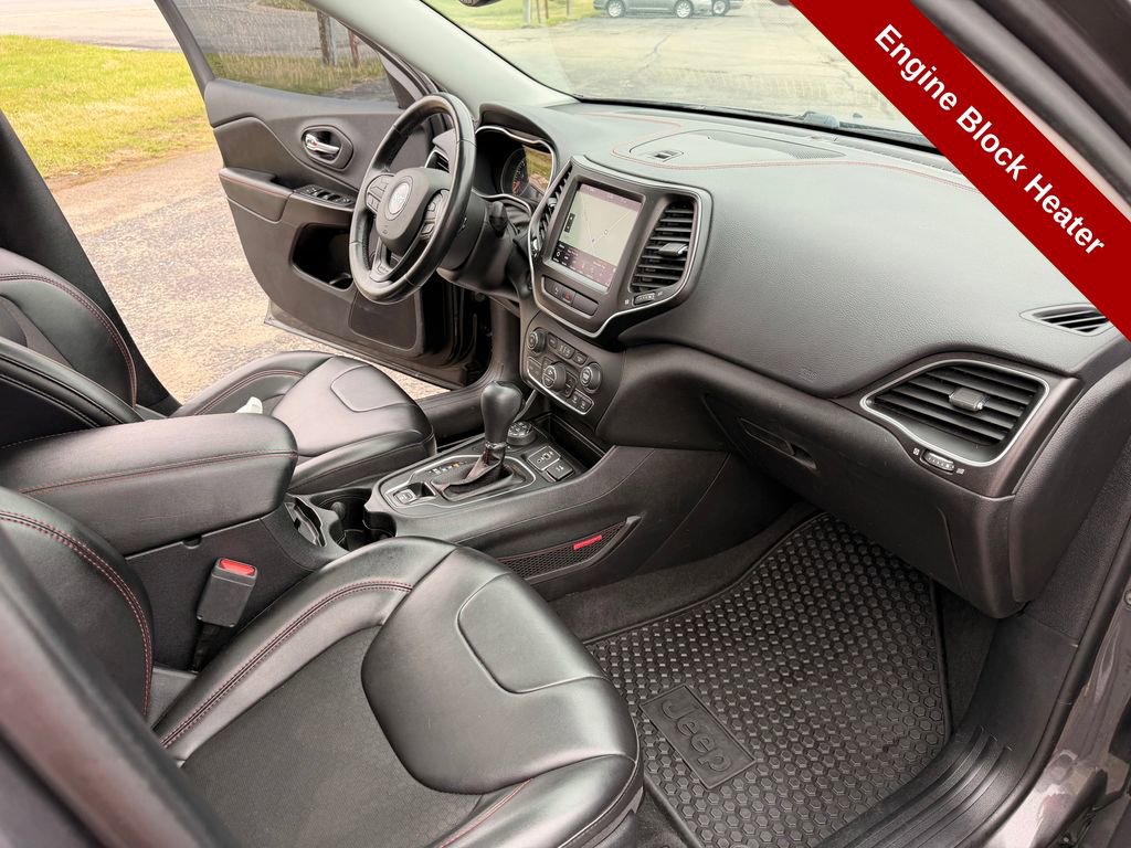 Used 2020 Jeep Cherokee Trailhawk w/ Comfort & Convenience Group image 36