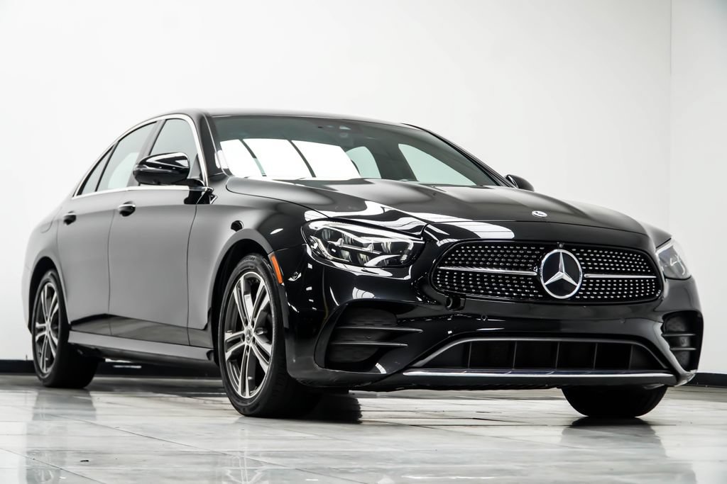 Used 2023 Mercedes-Benz E 350 4MATIC Sedan w/ Premium Package image 4
