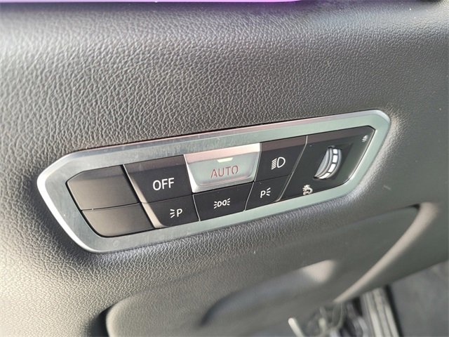 Used 2022 BMW X5 xDrive40i w/ M Sport Package image 19