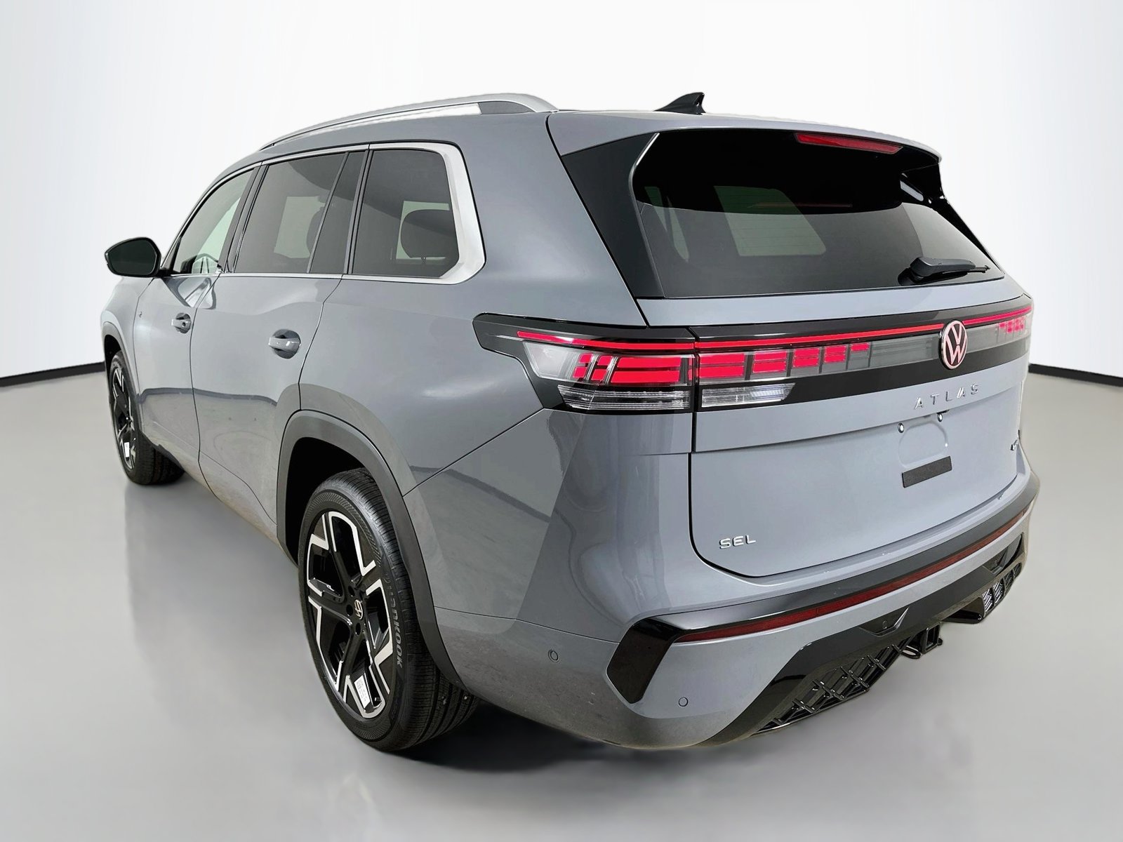New 2027 Volkswagen Atlas SEL Premium R-Line AWD/4WD image 7