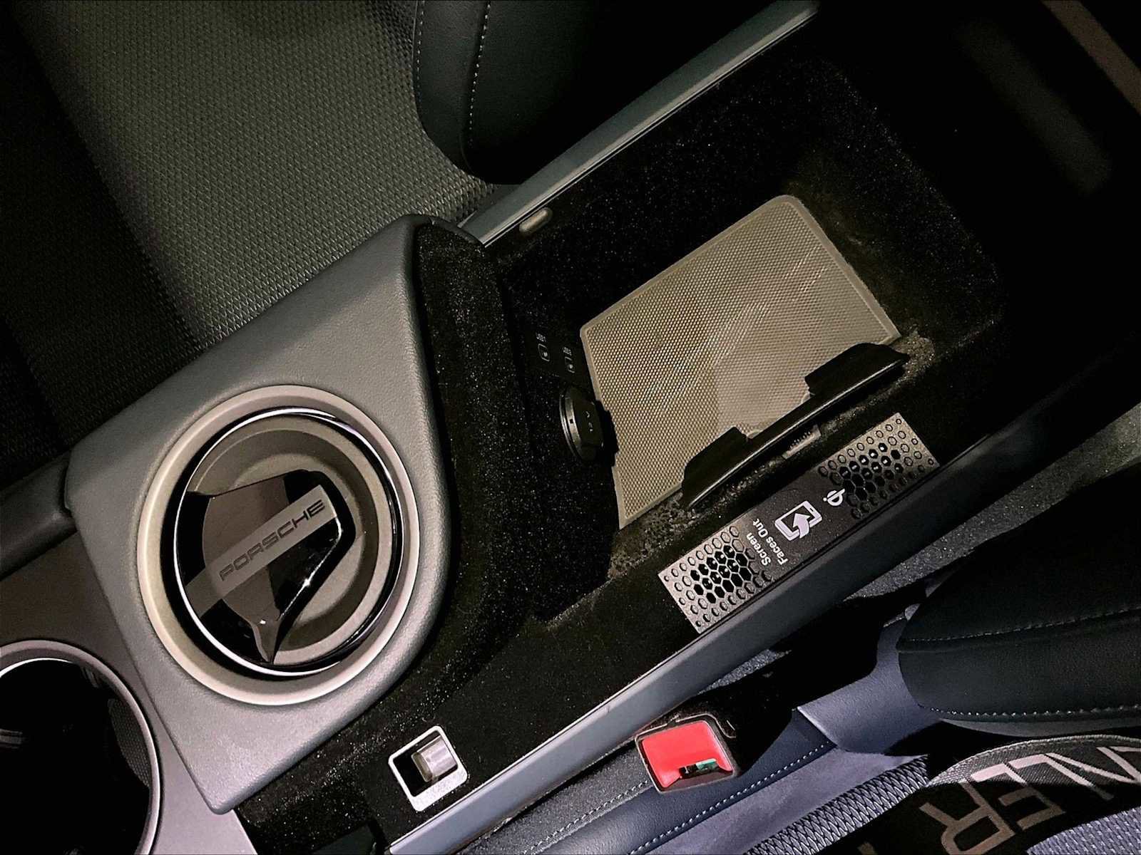 Used 2020 Porsche Taycan Turbo S image 29