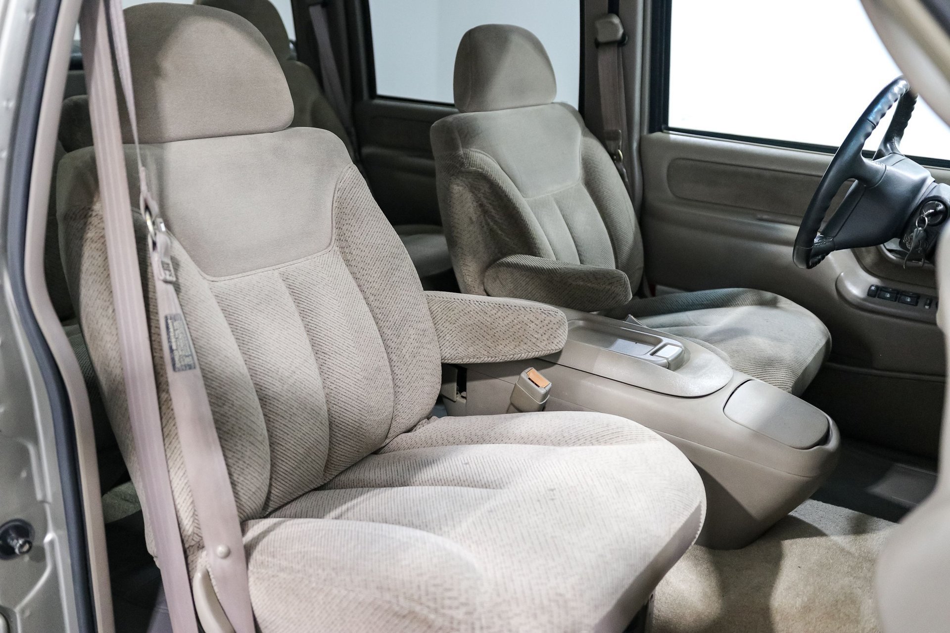 Used 2000 GMC Sierra 3500 2WD Crew Cab w/ SLE Marketing Option Pkg 3 image 16