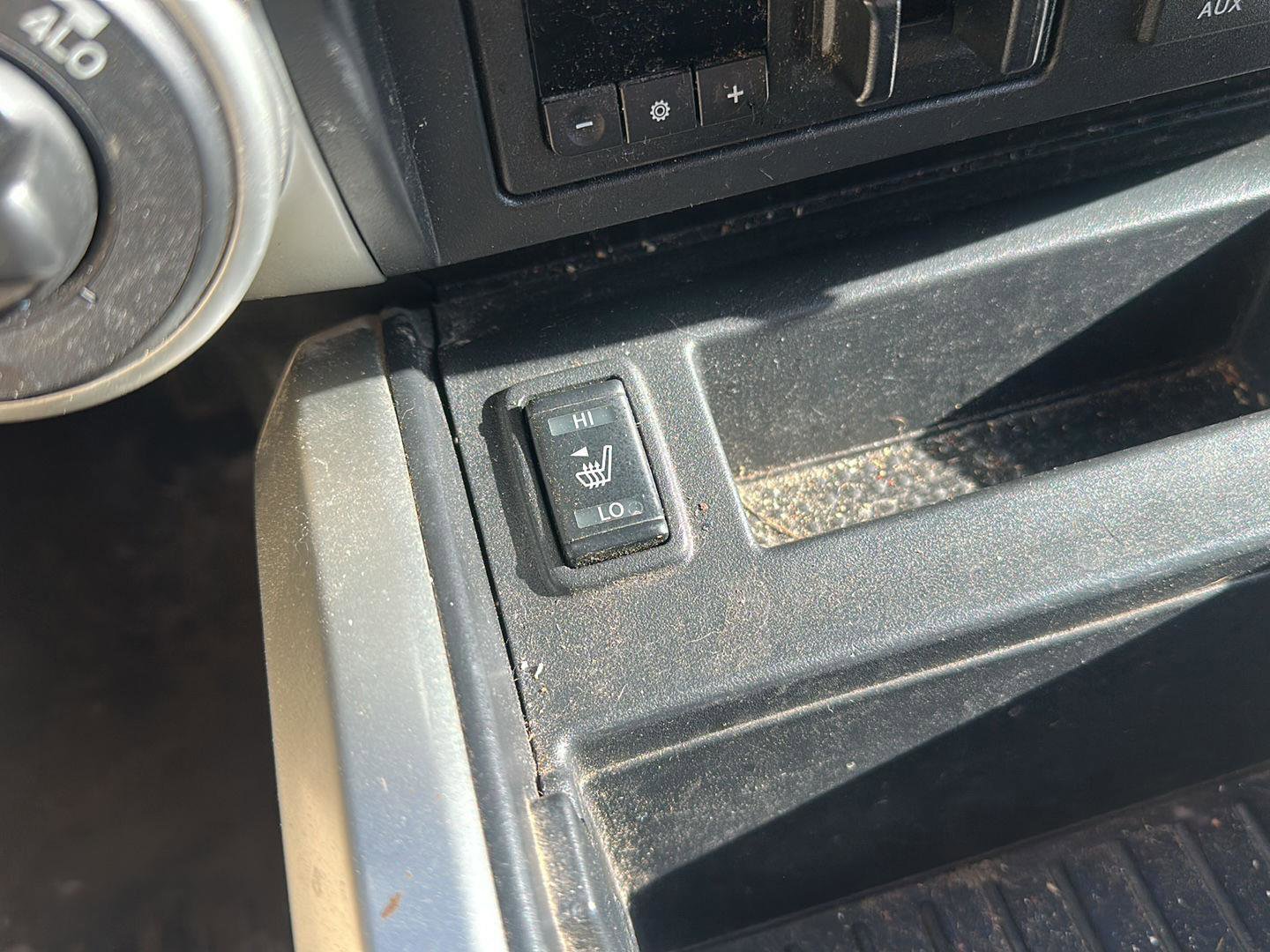 Used 2017 Nissan Titan SL image 23