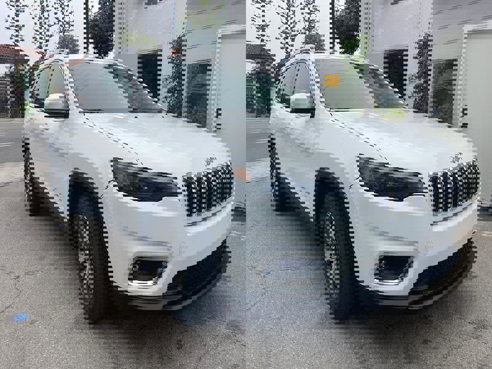 Used 2021 Jeep Cherokee Latitude Lux w/ Comfort/Convenience Group image 1