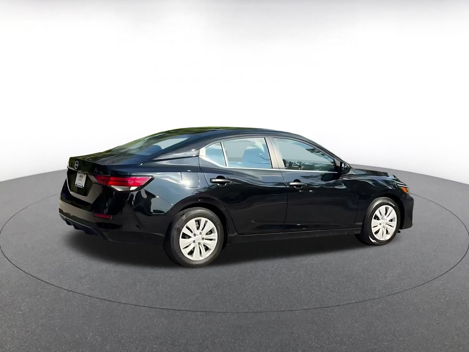 Used 2025 Nissan Sentra S FWD image 14