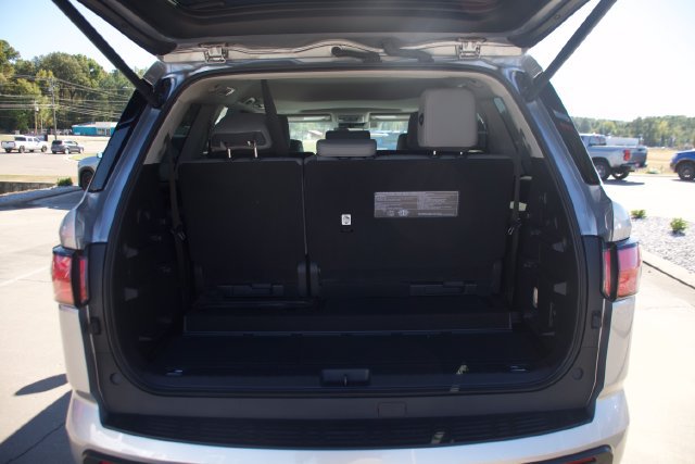 Used 2024 Toyota Sequoia SR5 w/ SR5 Premium Package AWD/4WD image 15
