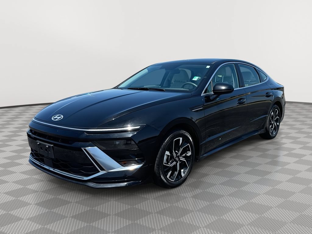 Used 2025 Hyundai Sonata SEL FWD image 1